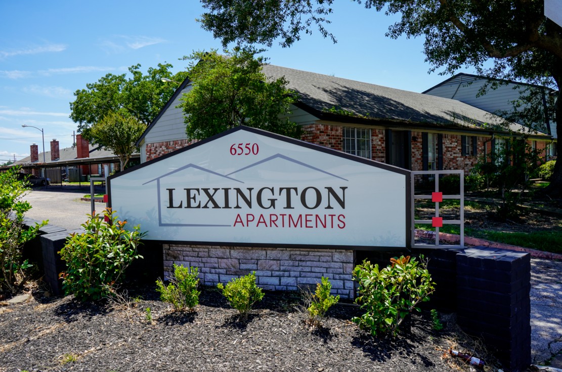 Lexington Apartments Sign